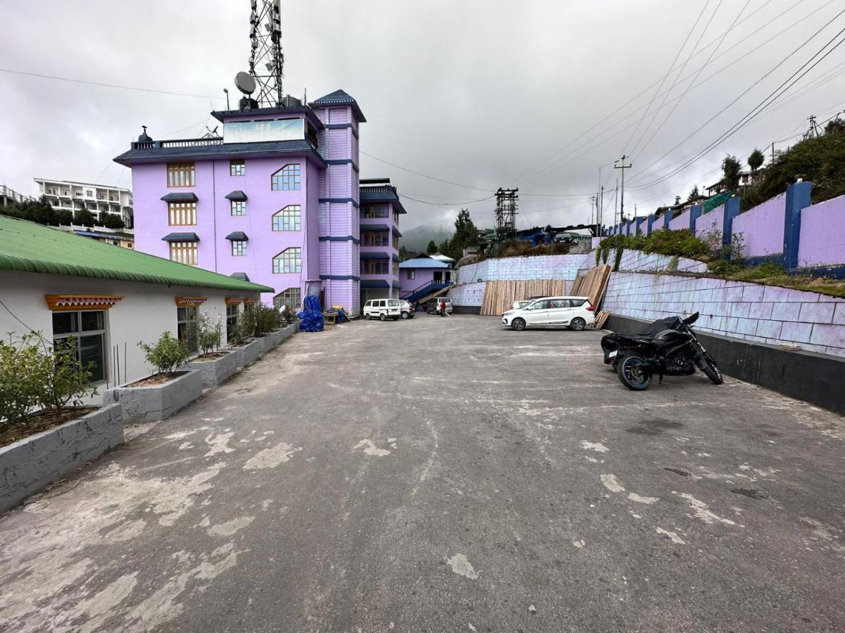 Hotel Tashi Ga Tsel Tawang Dış mekan fotoğraf